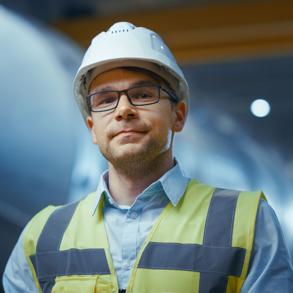 COLOUR-IMAGE-portrait-heavy-industry_feb26