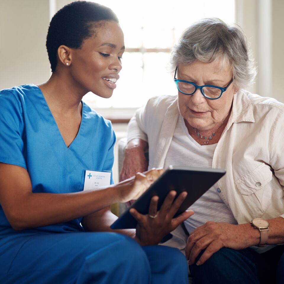 COLOUR-IMAGE_healthcare-nurse-patient_feb26