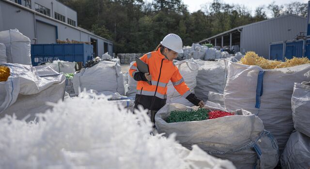 COLOUR-IMAGE_recycling_audit_feb26