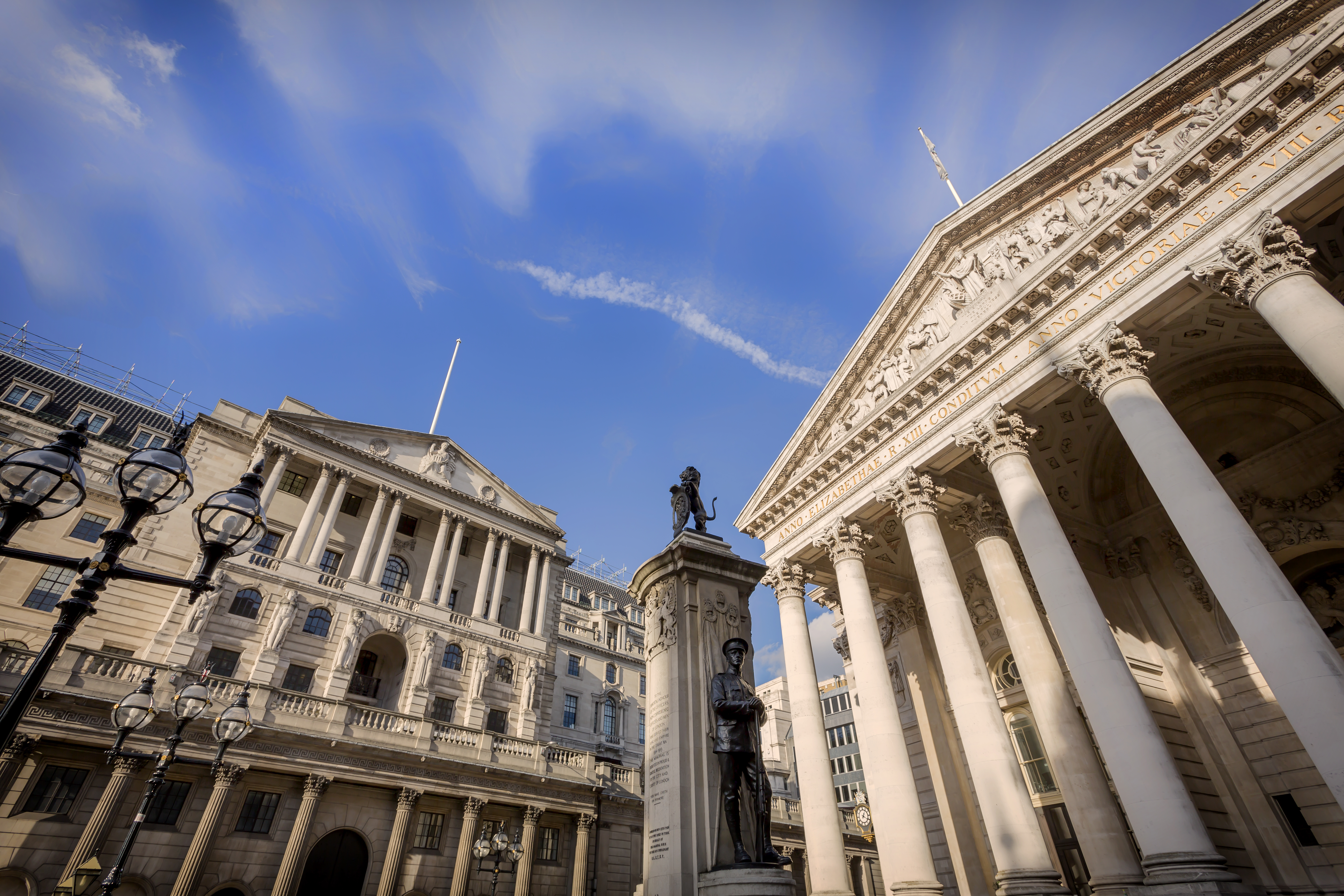 COLOUR-IMAGE_london-bank-of-england_feb26
