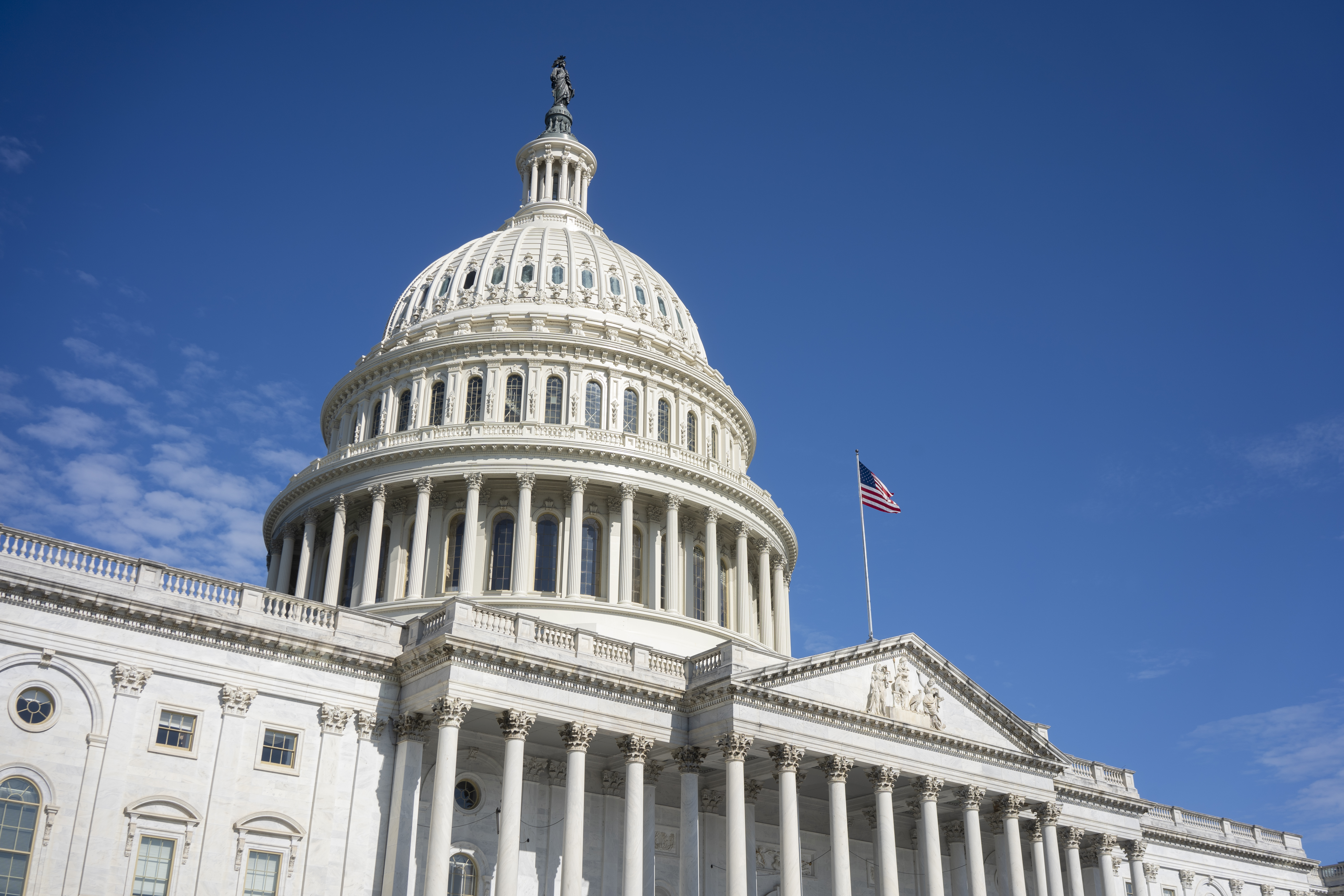 COLOUR-IMAGE_united-states-capitol-building_mar26
