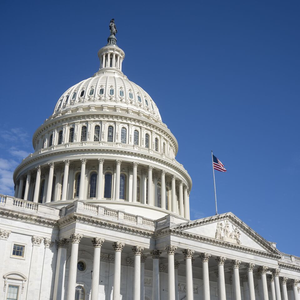 COLOUR-IMAGE_united-states-capitol-building_mar26