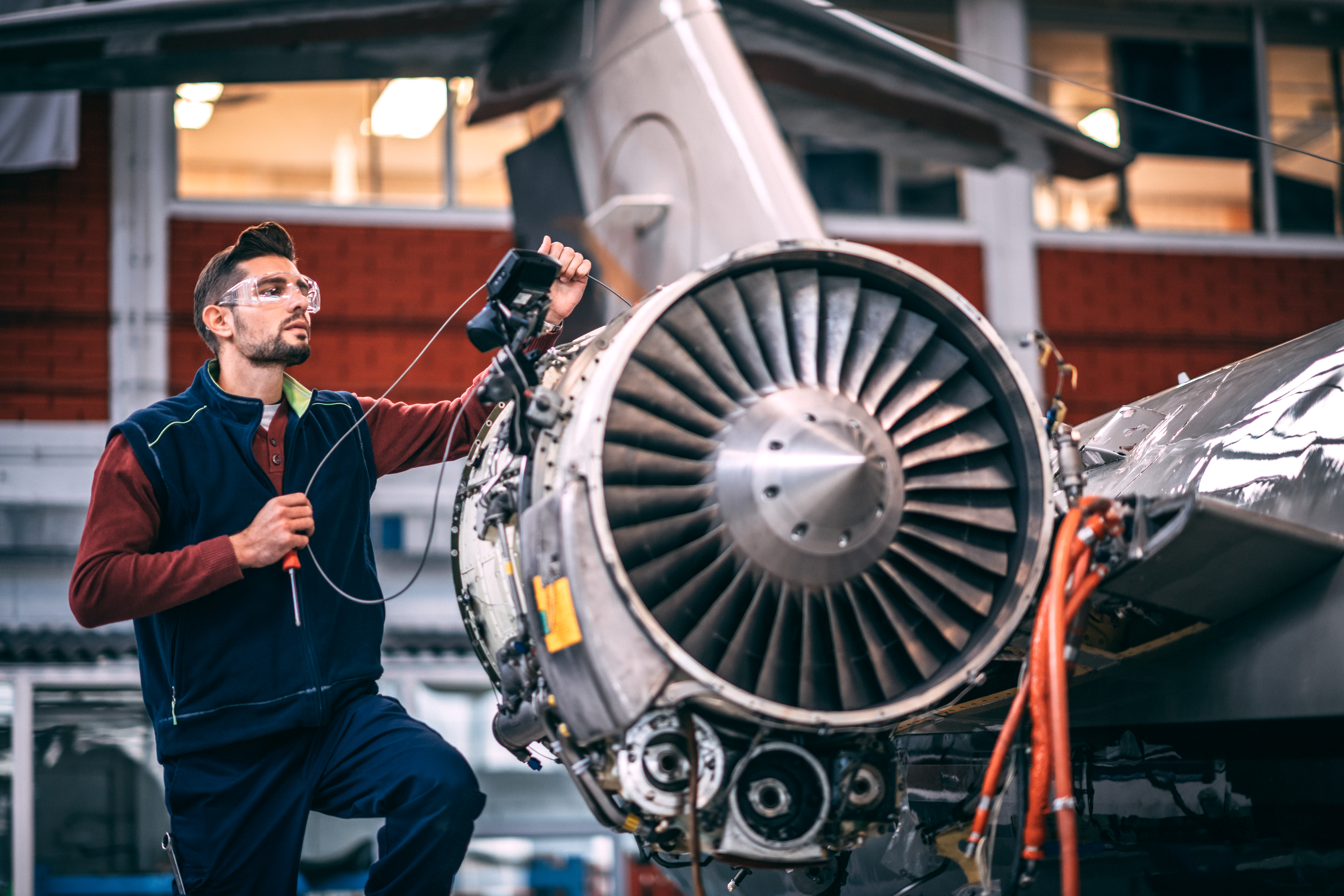 COLOUR-IMAGE_aerospace&defence-aerospace-engineer_feb26